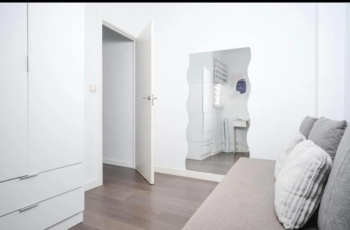 Apartamento Con Balcon Seville Apartment